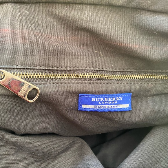 Burberry nova check nylon with patent leather trim shopper shoulder bag. EUC - Picture 10 of 11